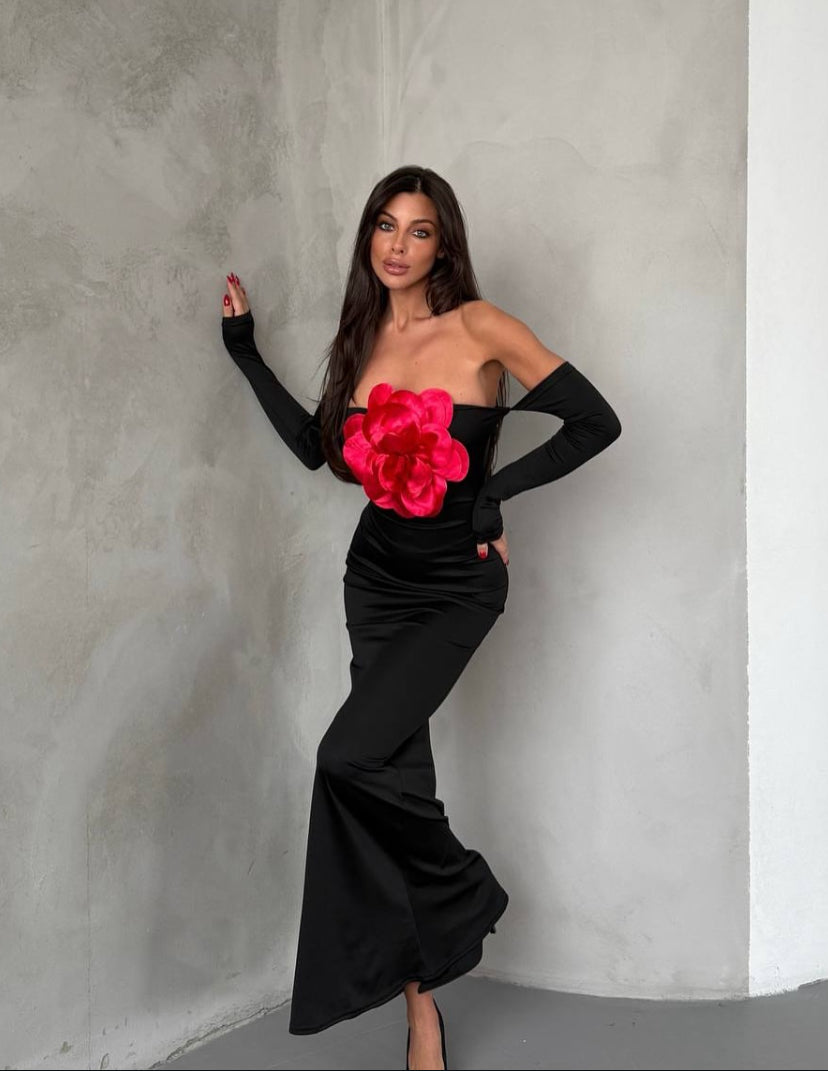 Madona dress with red flower