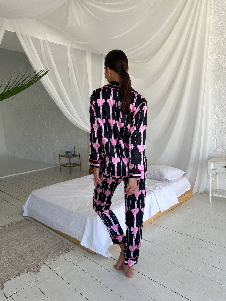 Black Pink bow VS pajama