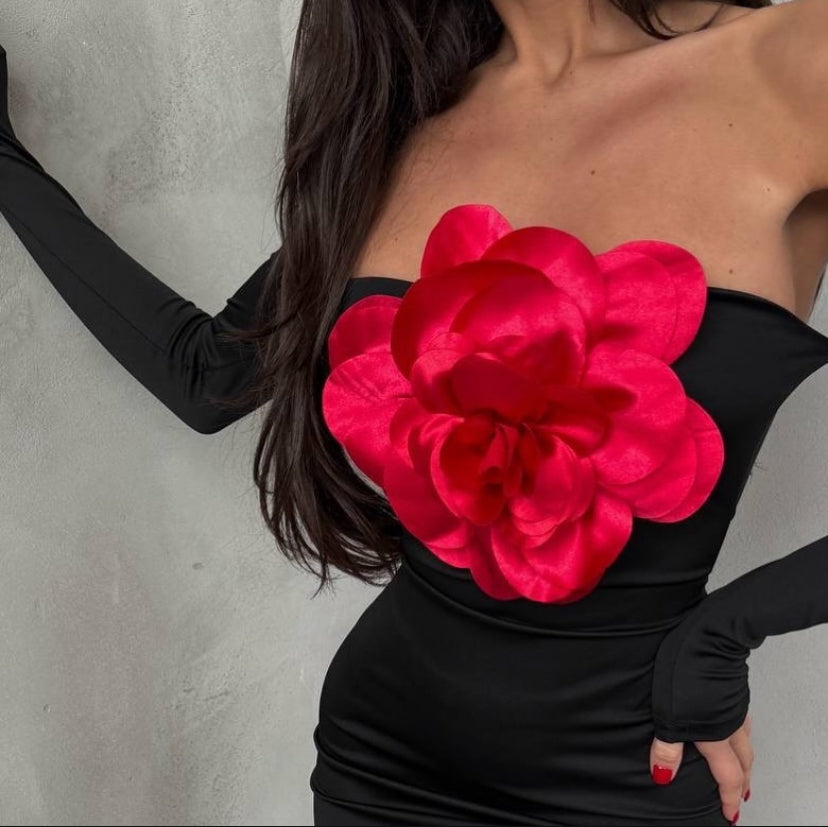 Madona dress with red flower