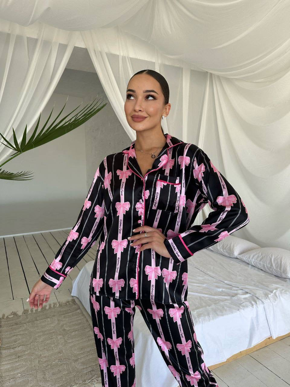 Black Pink bow VS pajama